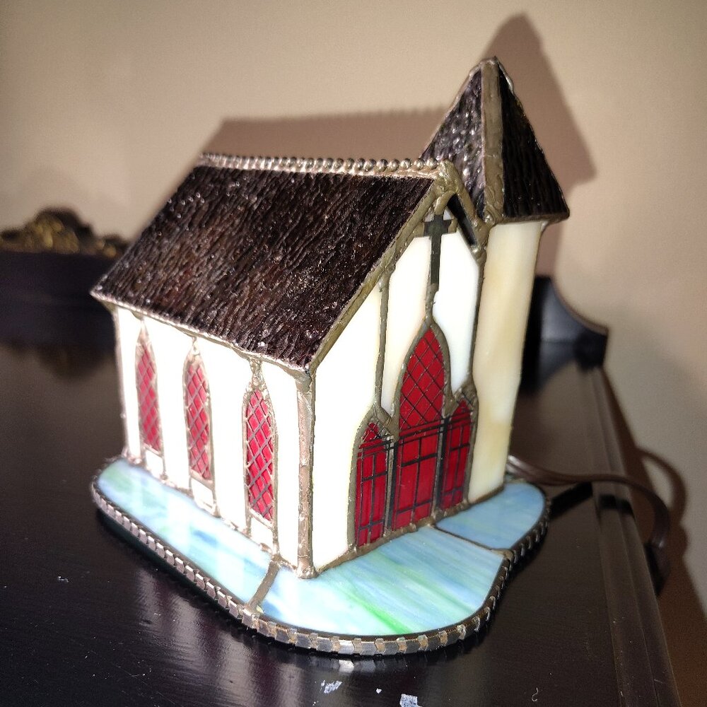 Plow & Hearth Stained Glass Church Accent Lamp